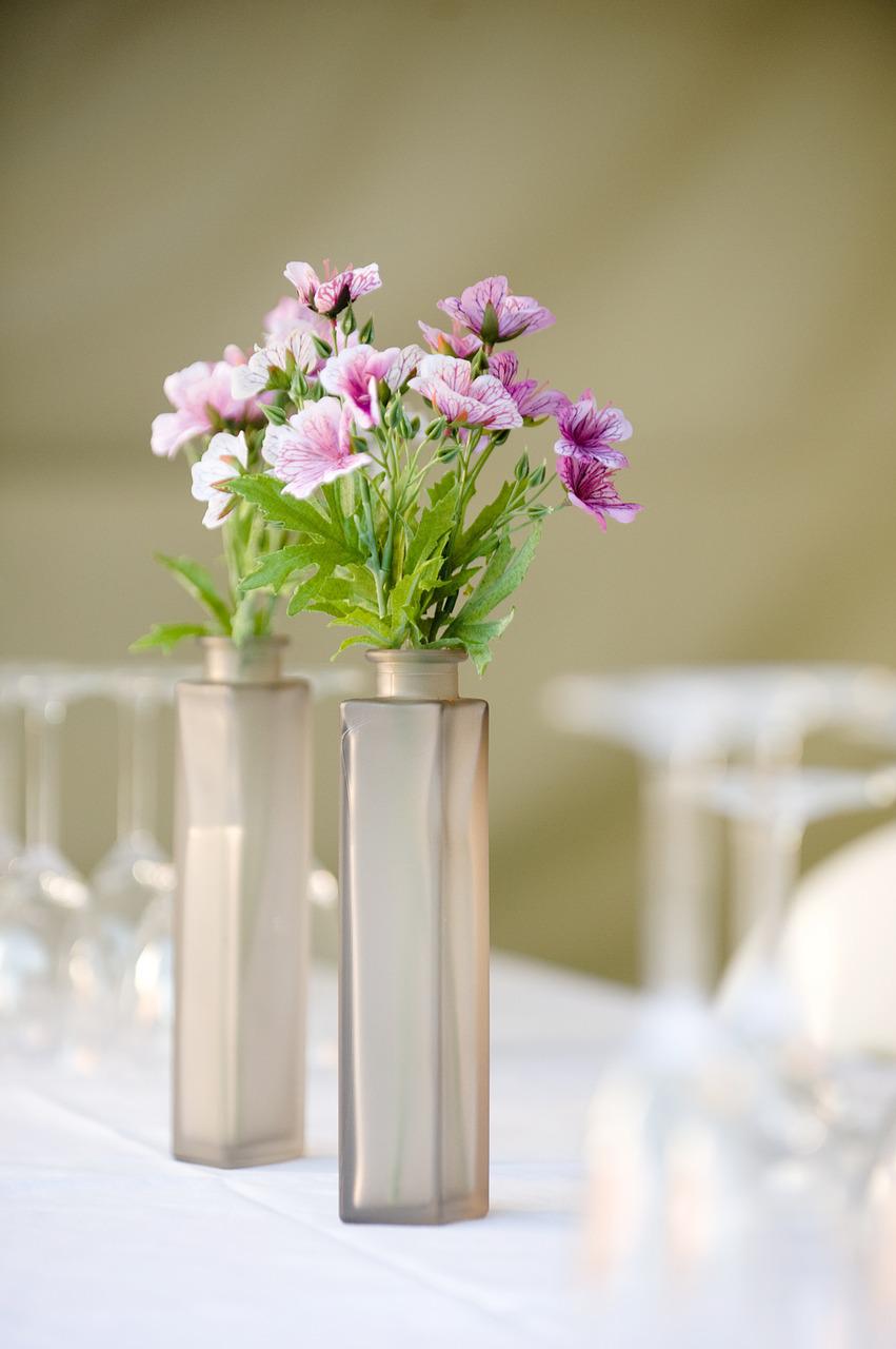 flowers, vase, dinner party-2082959.jpg